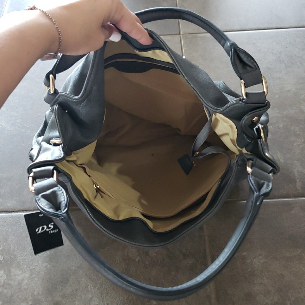 Purse - Picture 4 of 4